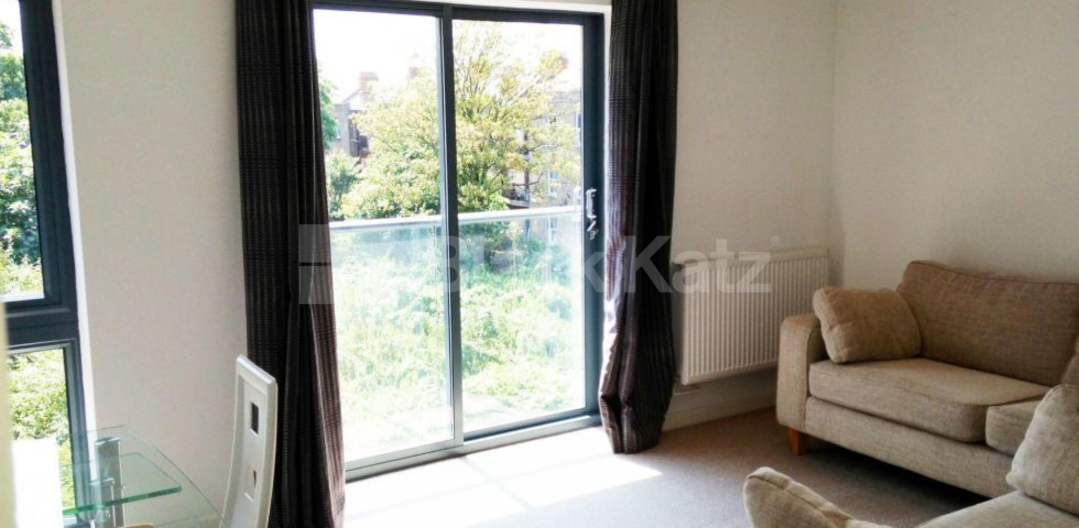 			NEW INSTRUCTION , 2 Bedroom, 1 bath, 1 reception Apartment			 Brixton Road, Oval